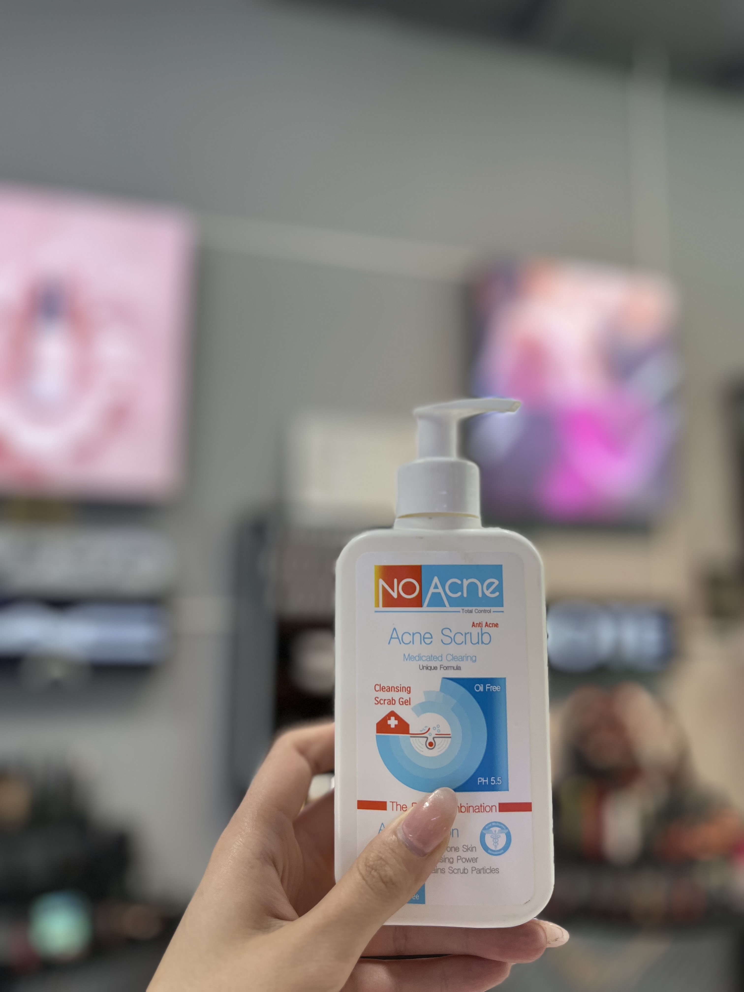 ژل اسکراب لایه بردار no acne مناسب پوست های چرب و جوش دار